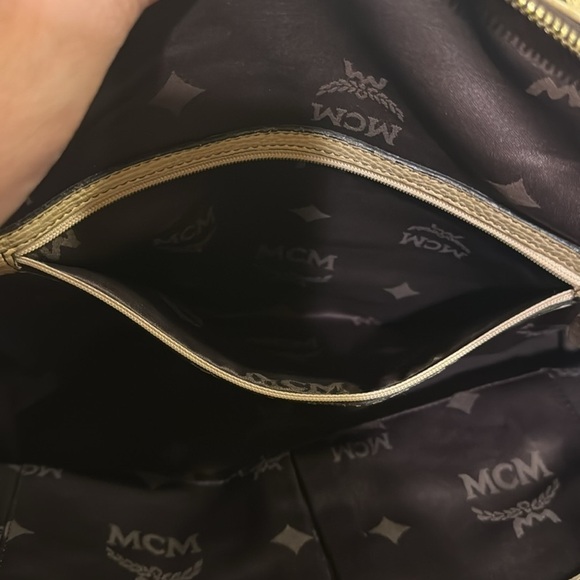 MCM Satchel all leather with studs - Picture 9 of 9